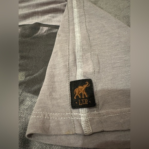 Original Trunk LTD (New) Kurt Cobain V neck - Picture 2 of 2